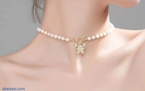 Vòng Cổ Choker: Phụ Kiện Không Thể Thiếu Của Phái Đẹp